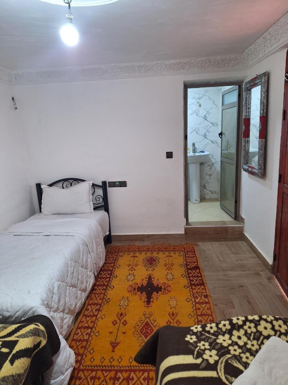 Chambre Triple avec Salle de Bains Privative