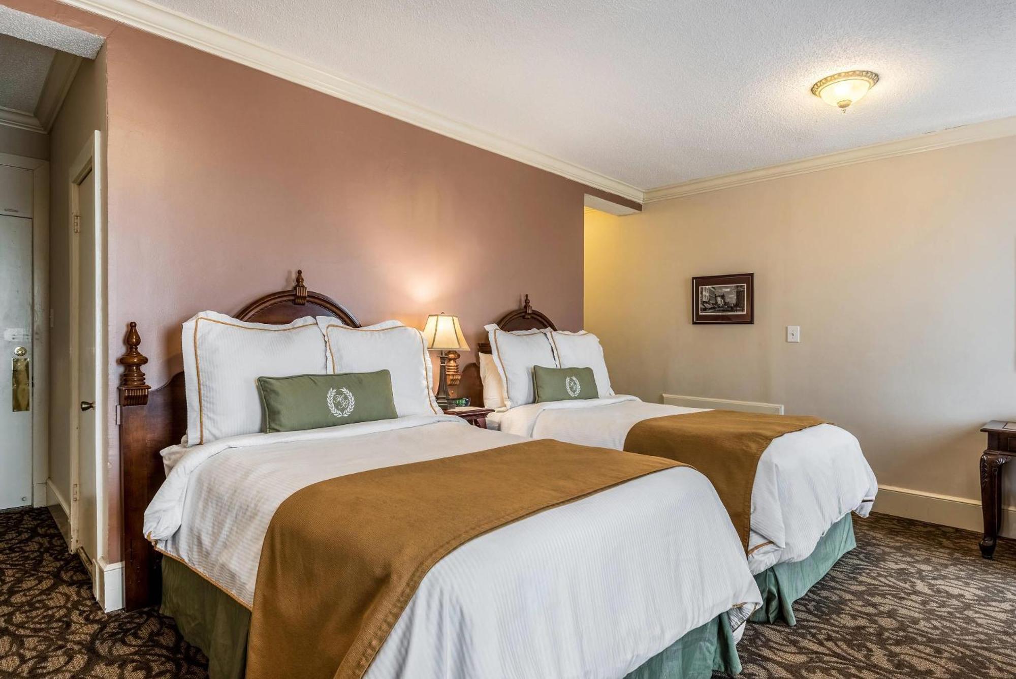 Double Room with Two Double Beds - Non-Smoking