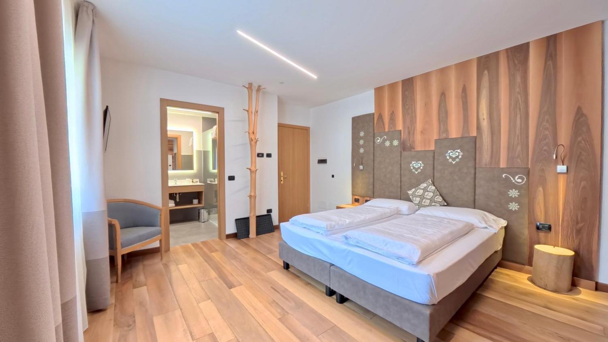 Double or Twin Room,1746865307:JPEG