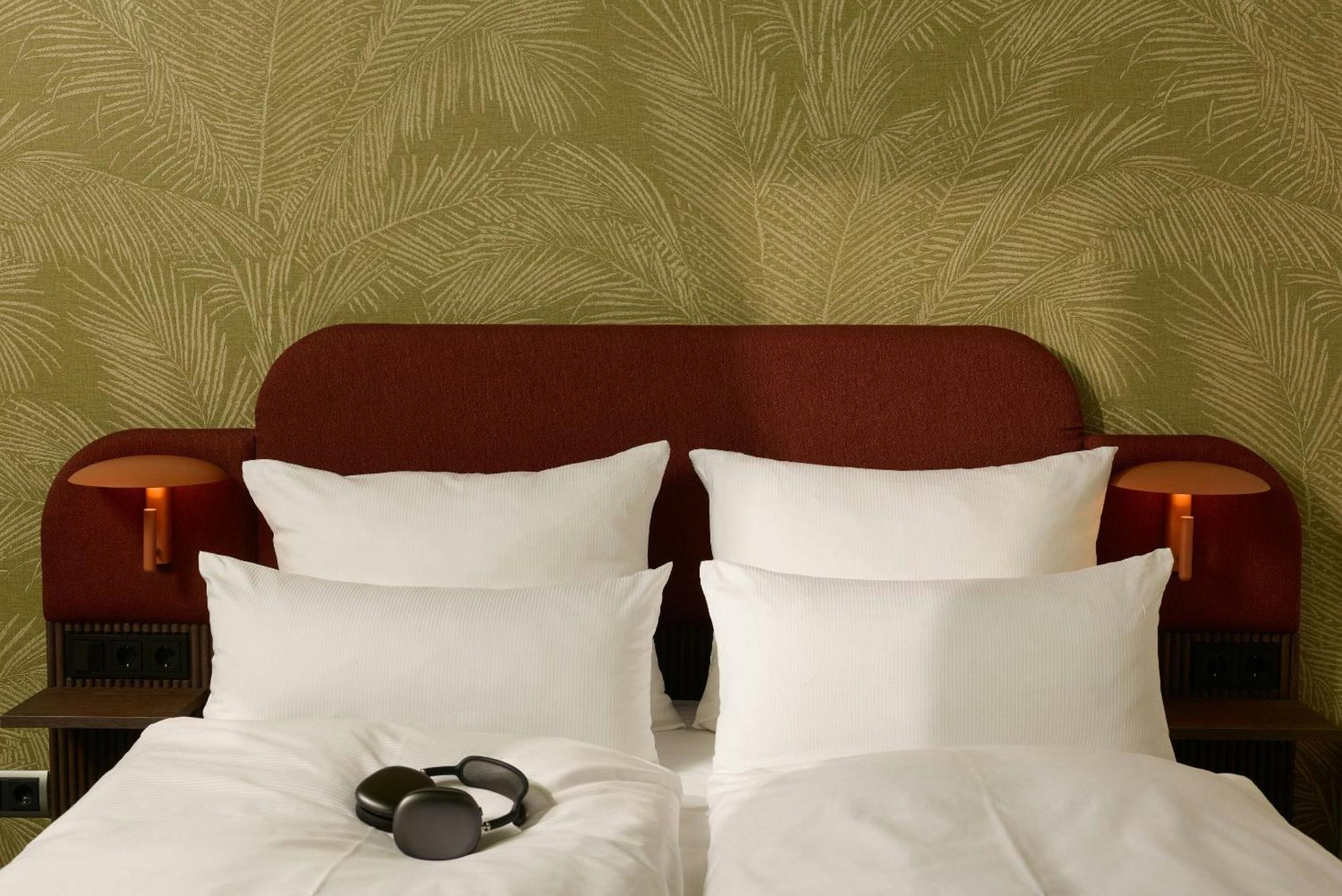 Standard Double Room,1756396840:JPEG