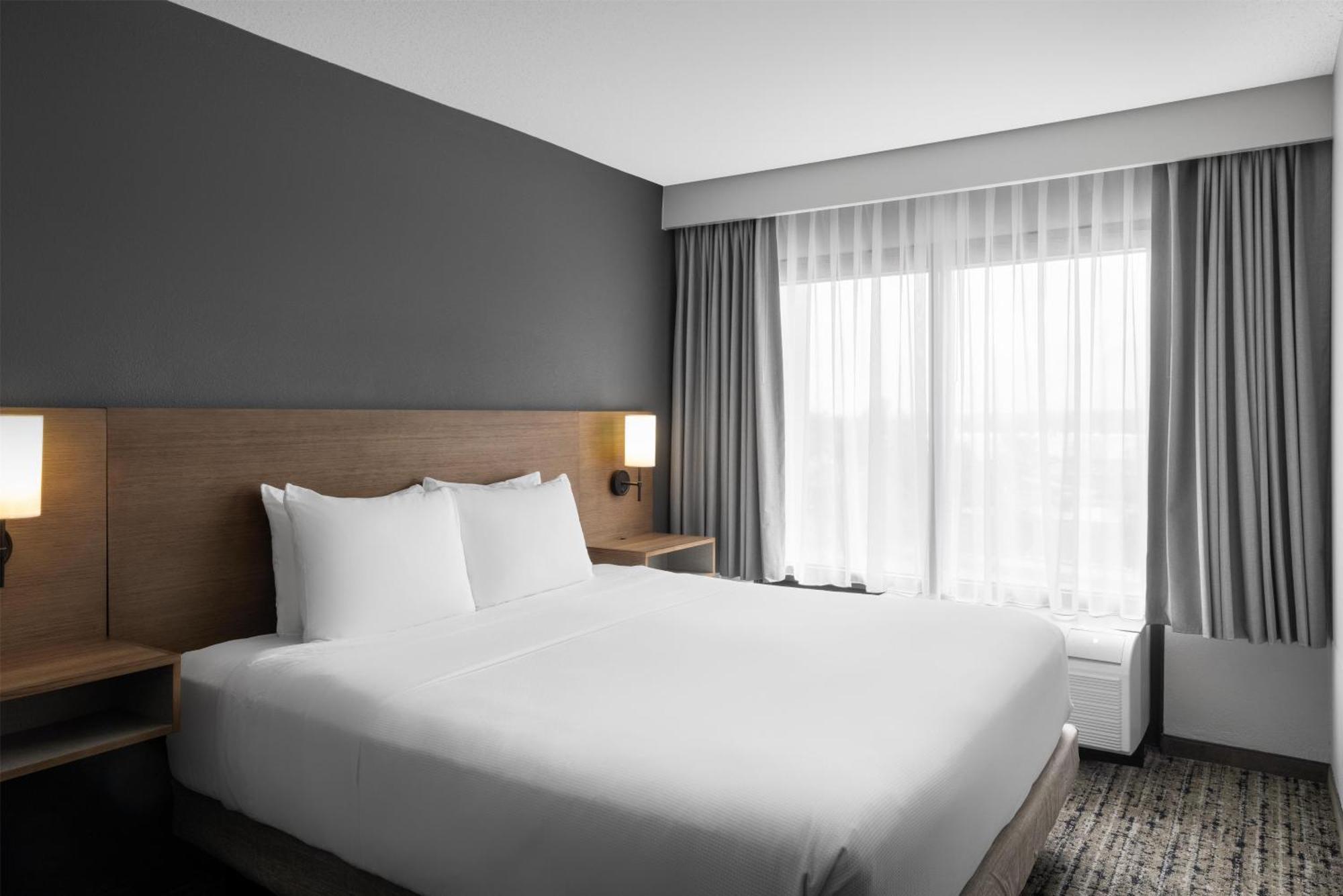 King Room with Sofa Bed and Accessible Tub - Disability Access