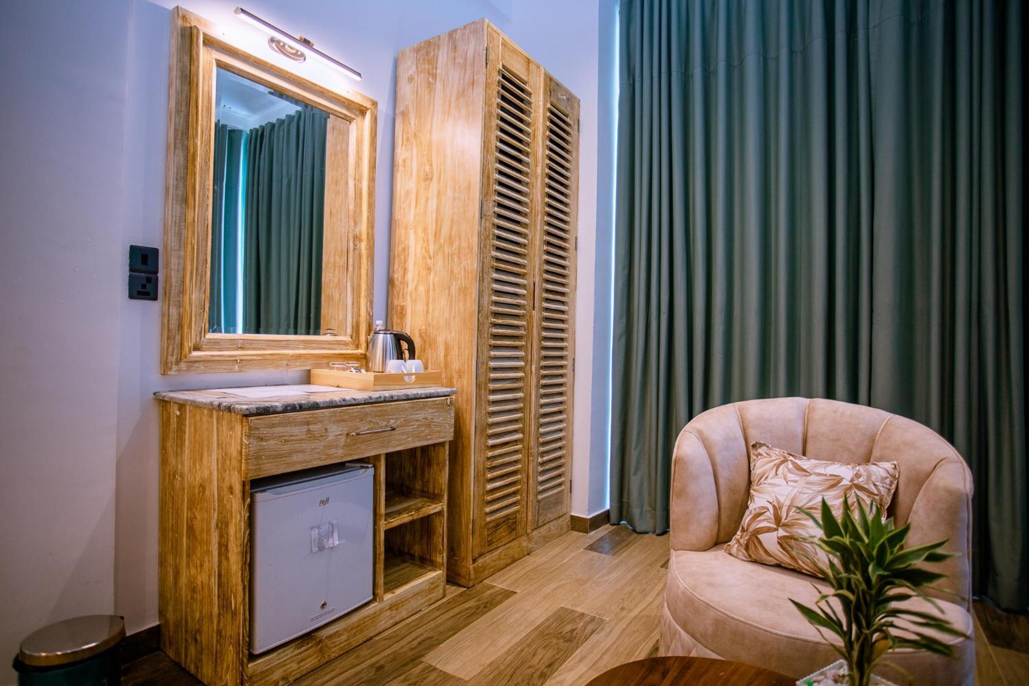 King Suite with Ocean View