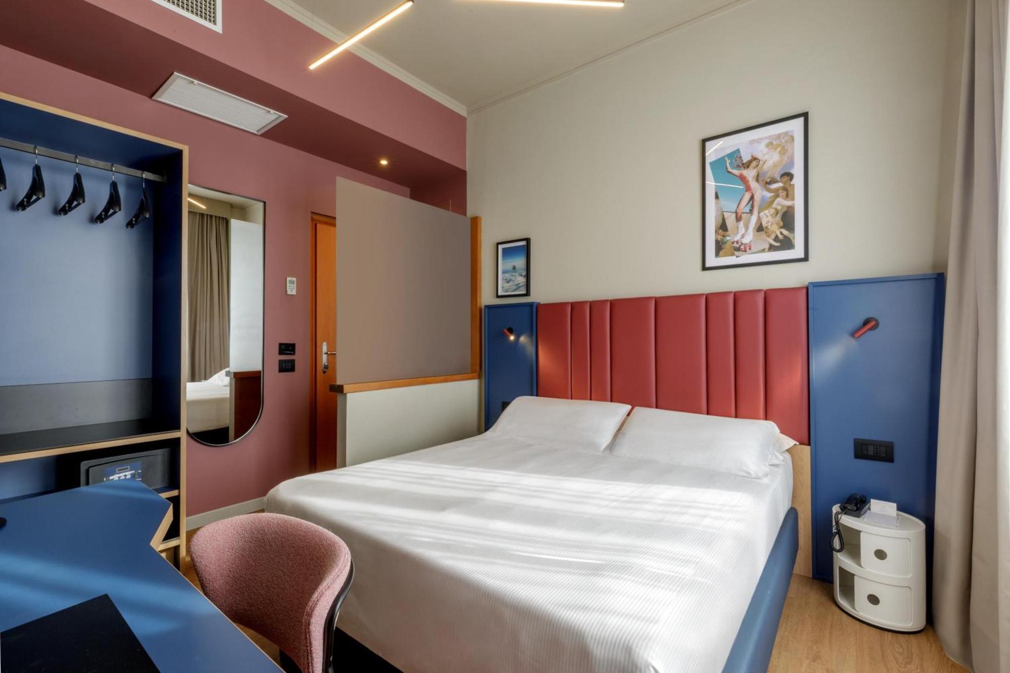 Single Room,1765156014:JPEG