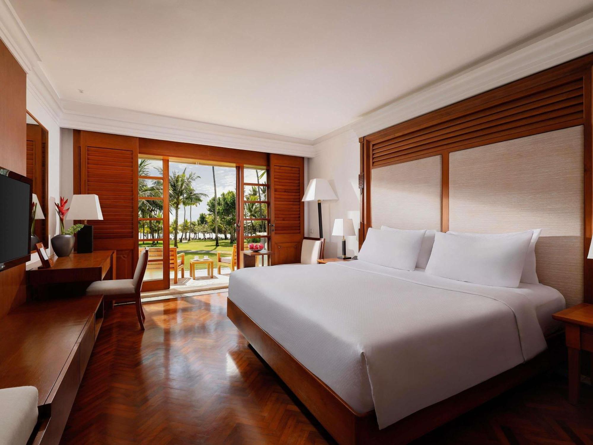 Premier King Room