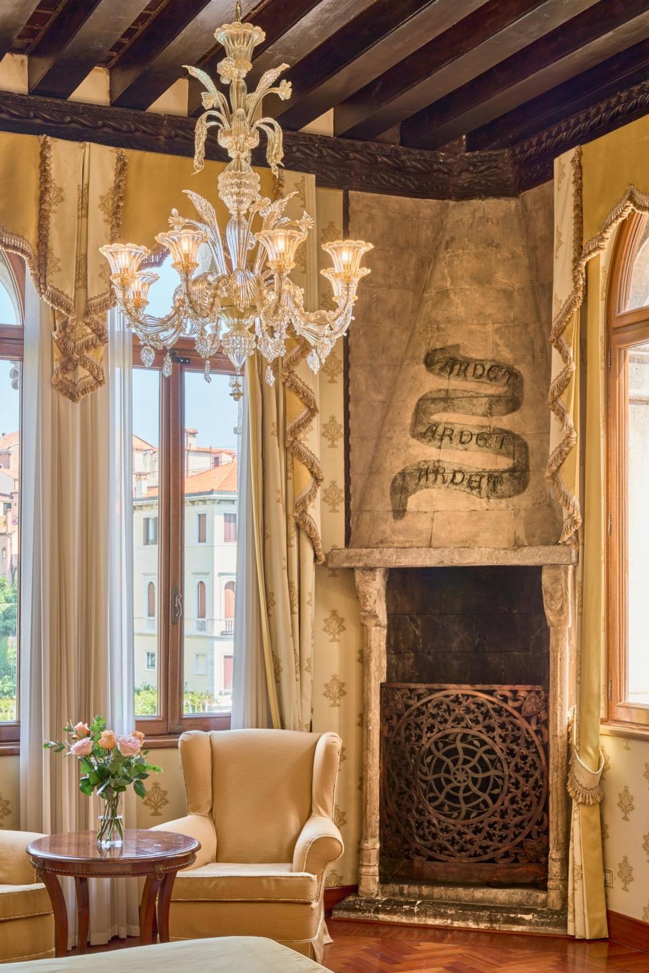 Suite Junior con vistas al Gran Canal