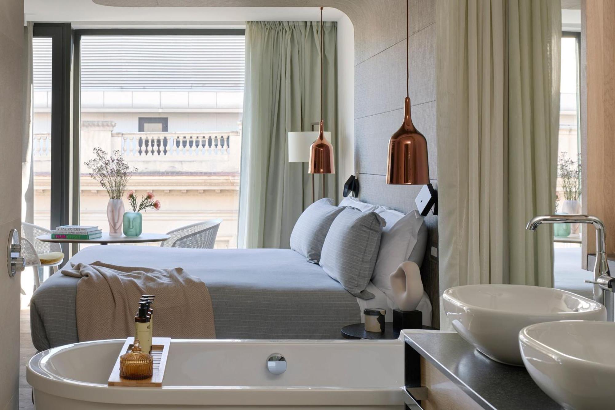 Quarto ME Superior com Vista da Cidade