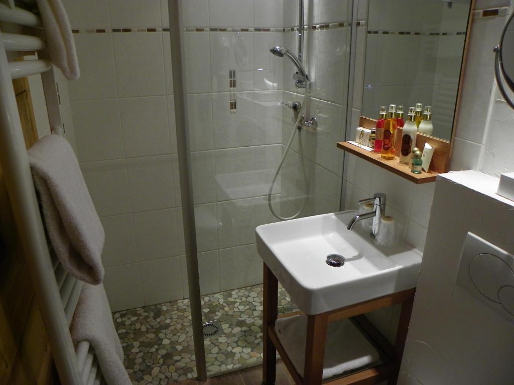 Room North View,451786788:JPEG