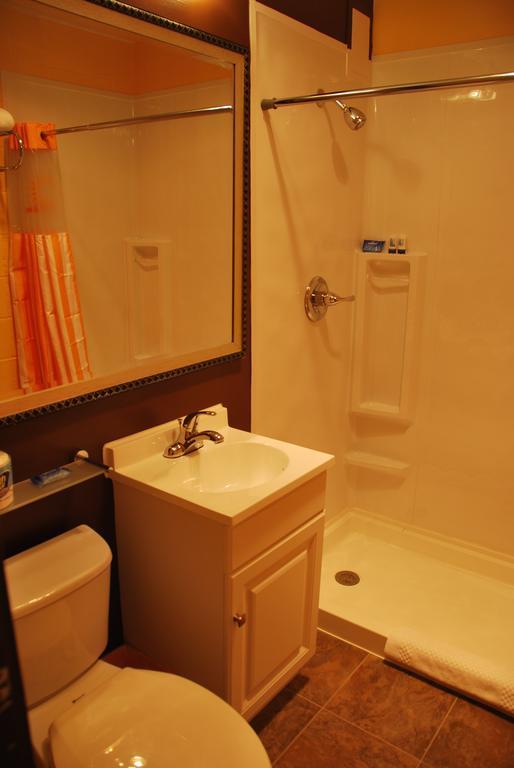 Double Room with Two Double Beds - Non-Smoking