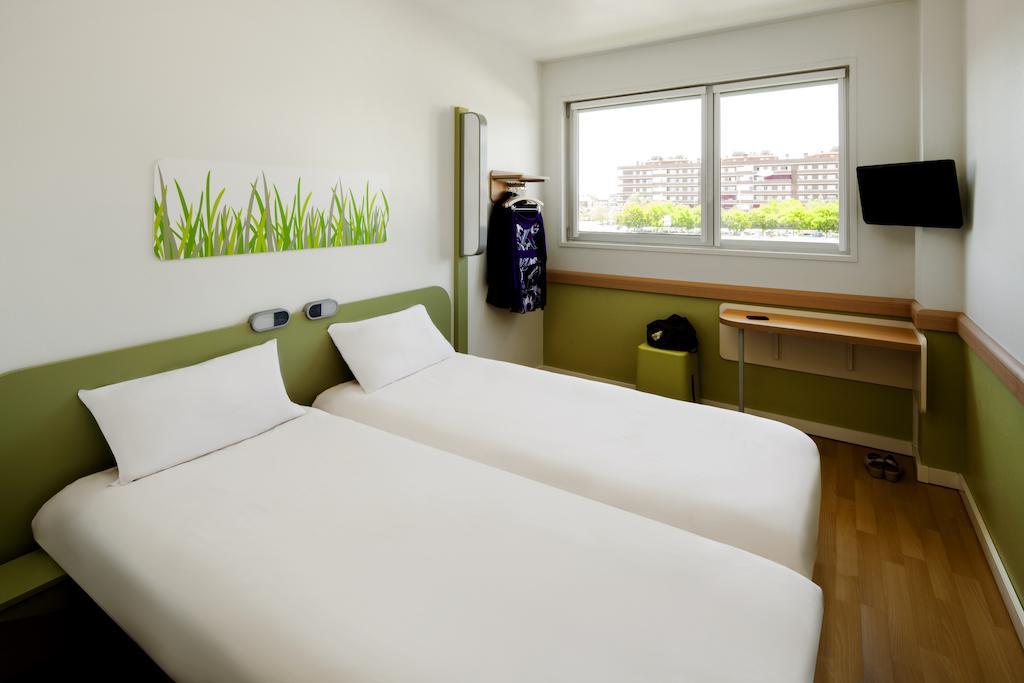 Zweibettzimmer