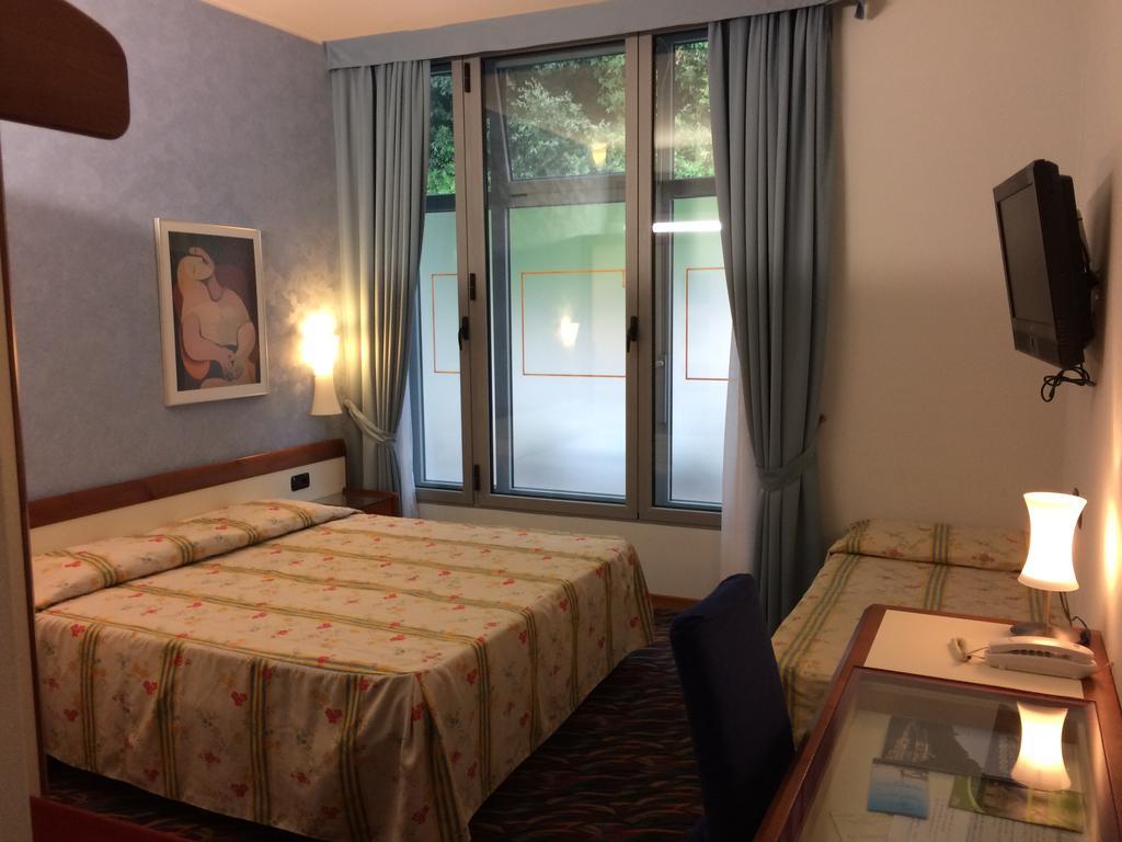 Dreibettzimmer