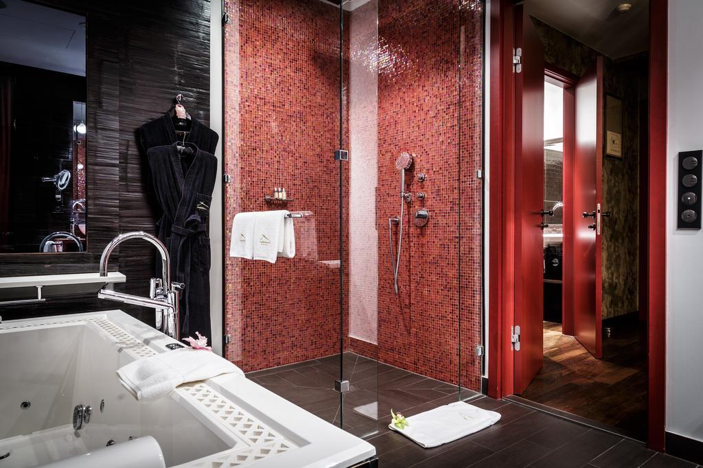 Suite (2 Adultes)