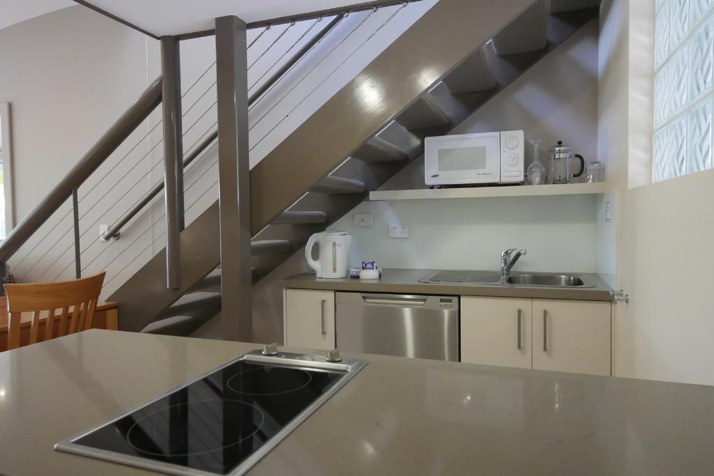 Superior Poolview Apartment