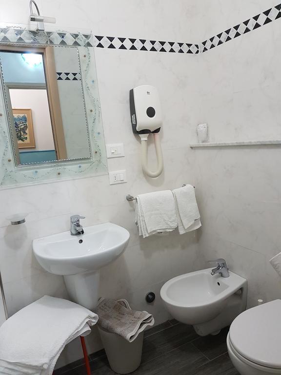 Doppelzimmer mit französischem Bett