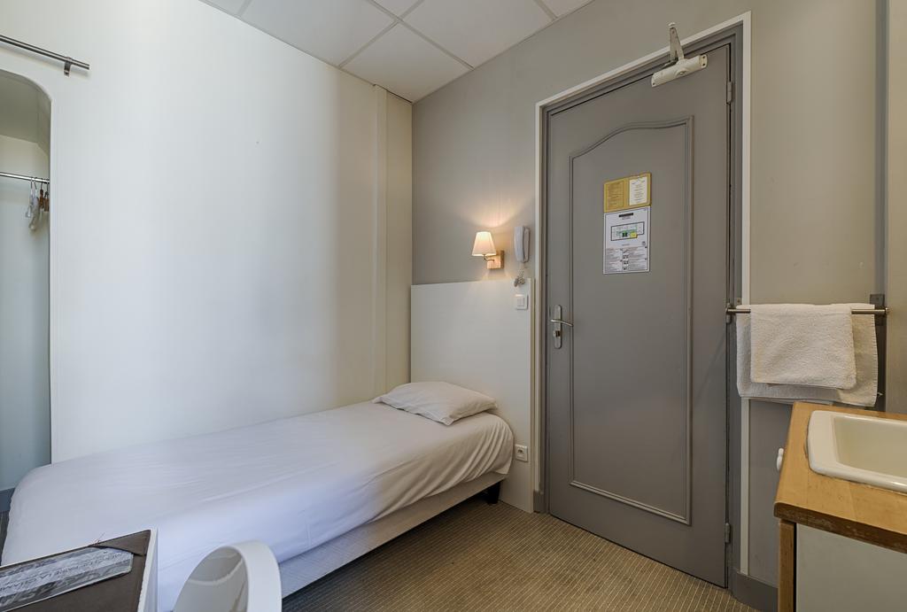 Single Room with Shared Shower and Toilet