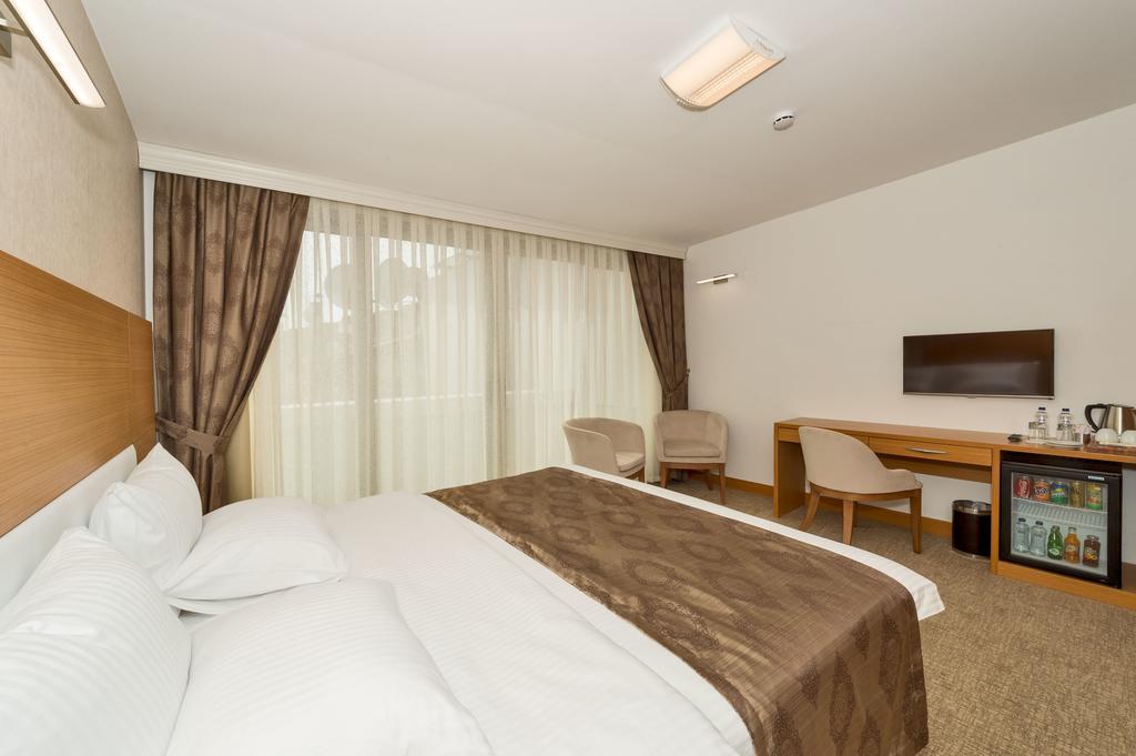 Executive Suite mit Balkon