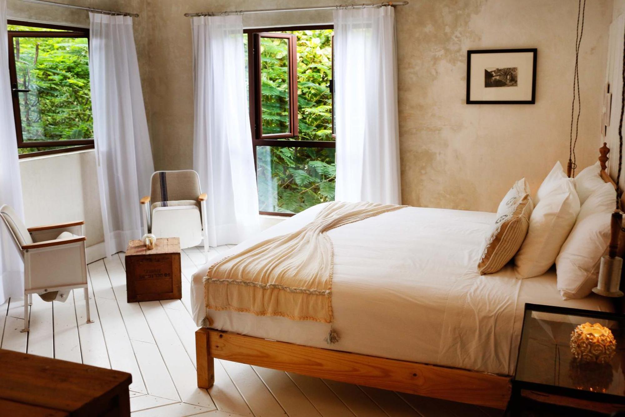 Kamer met Kingsize Bed