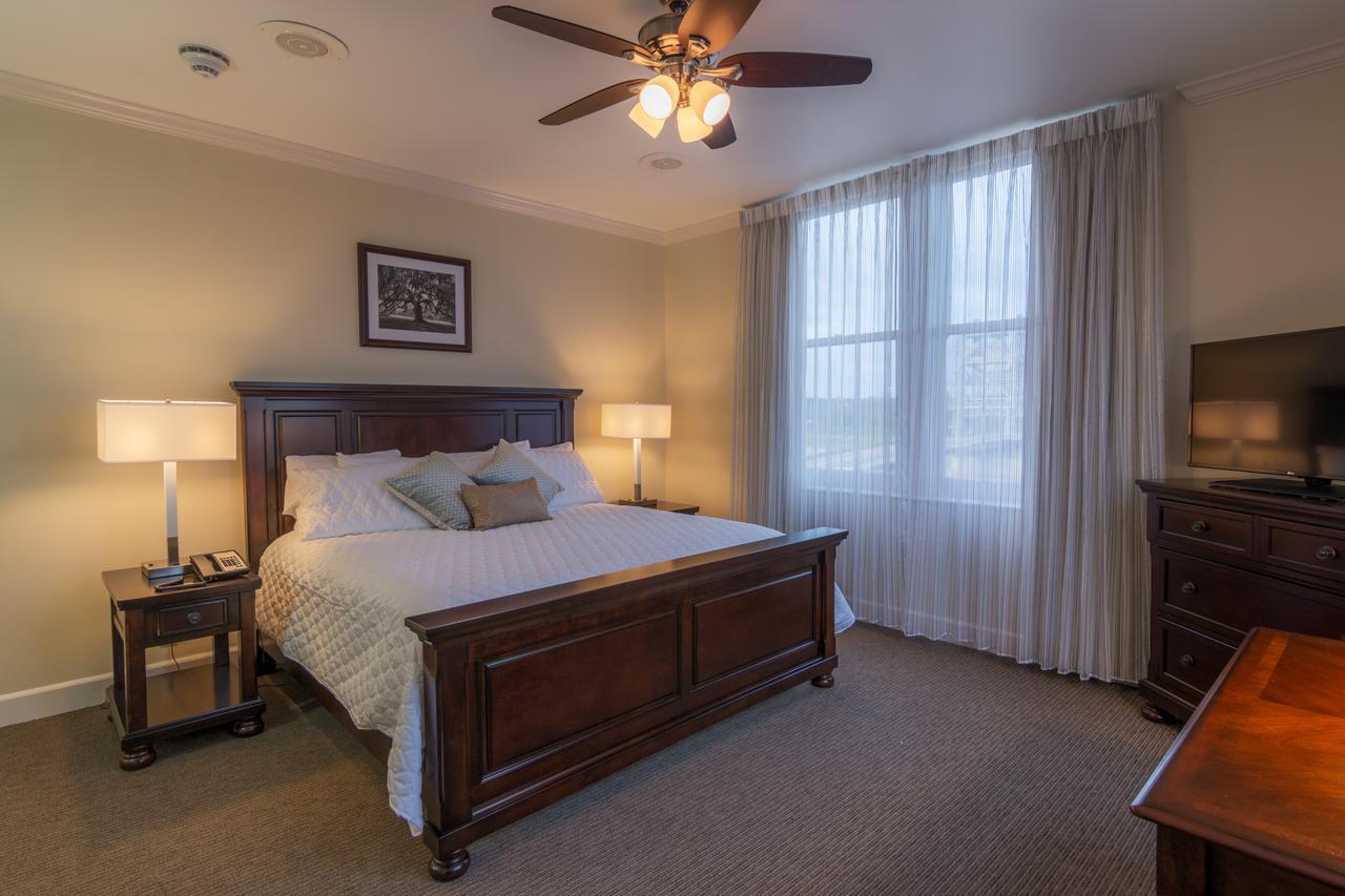 King Room,1224363673:JPEG