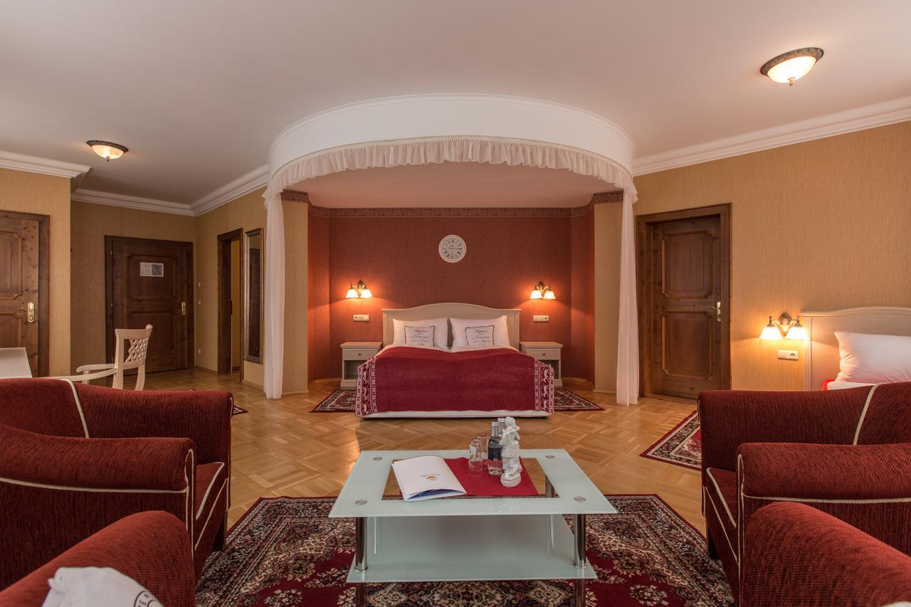 Suite mit Bergblick