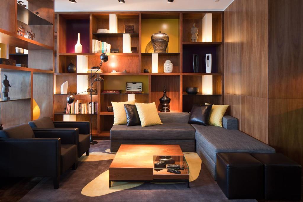 Club 65 Suite