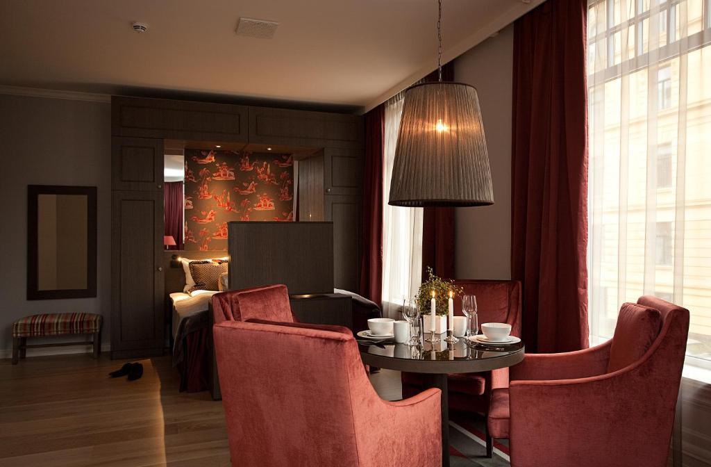 Double Studio,63906808:JPEG