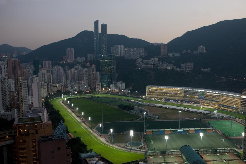 Premium King Room with Racecourse View