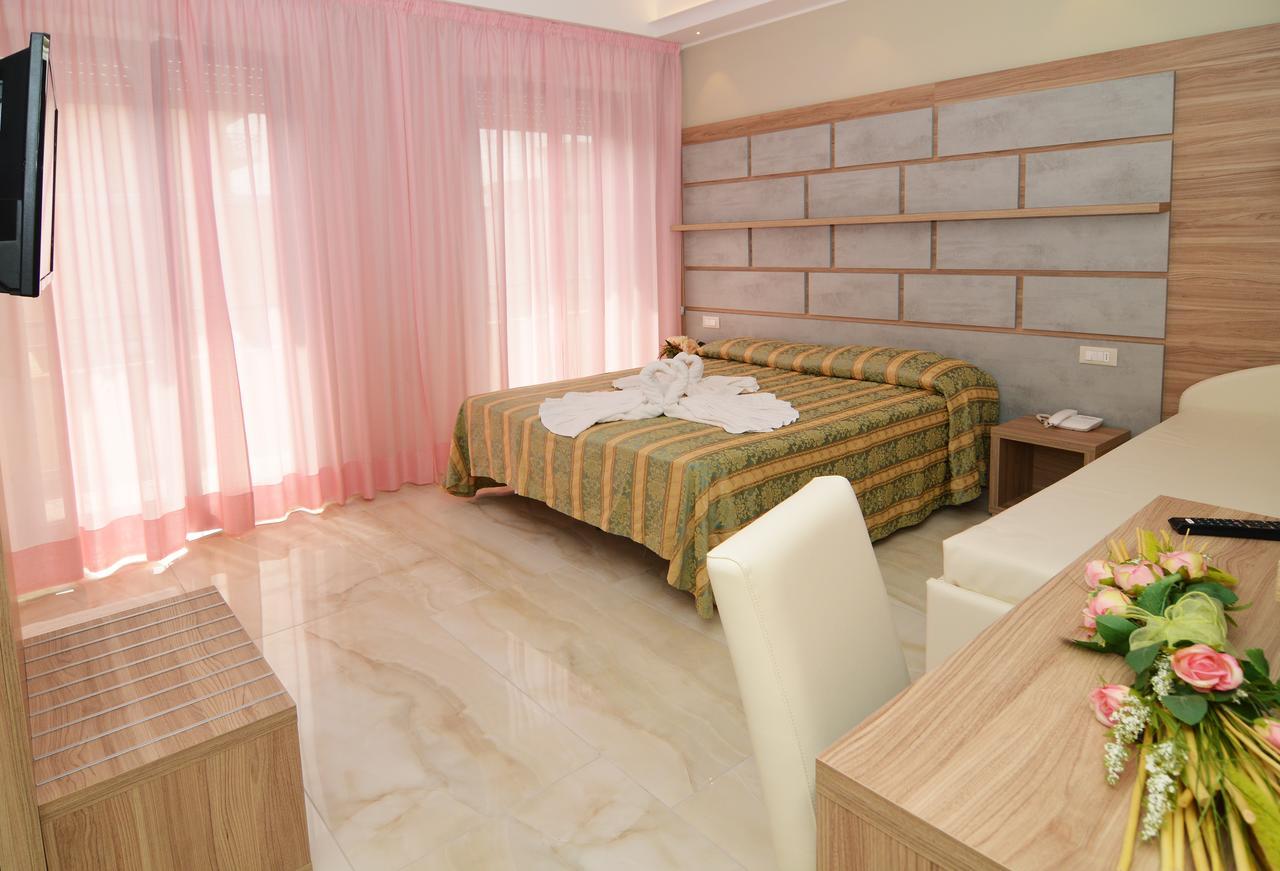 Superior Double or Twin Room,661741542:JPEG