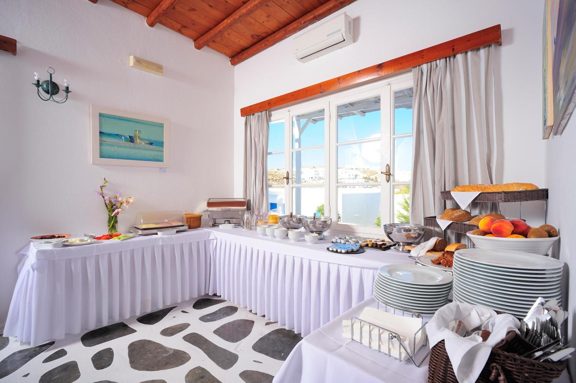 Triple Room with Sea View