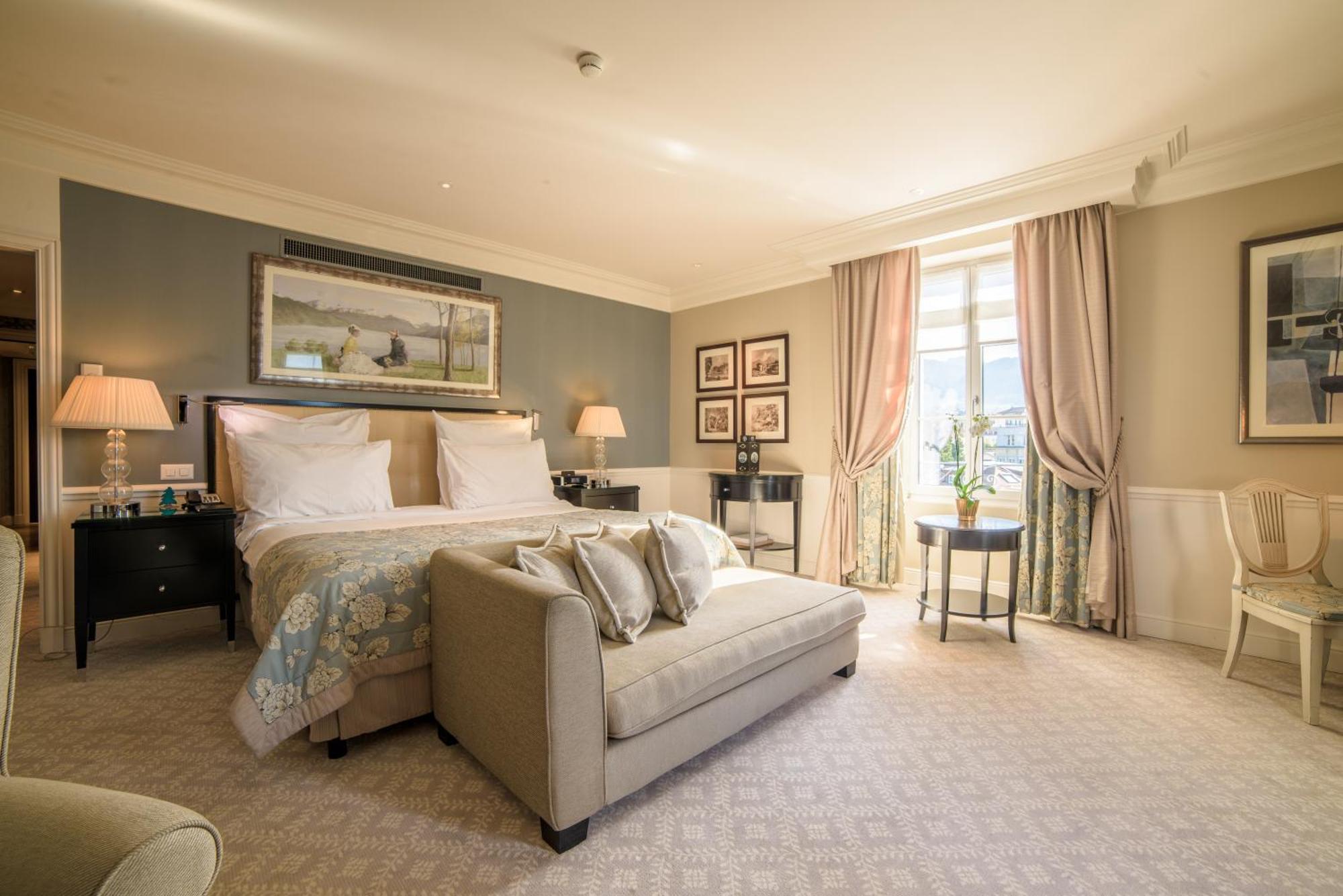Junior Suite with Lake View