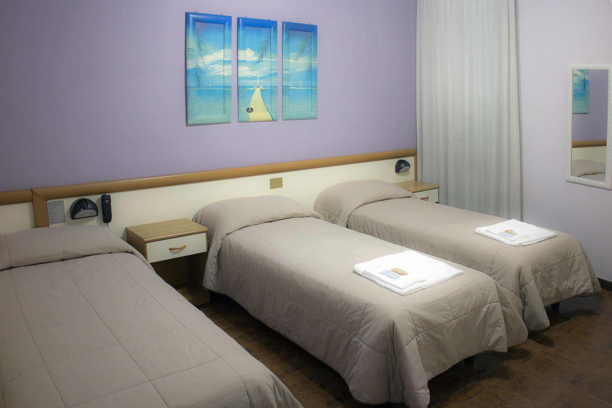 Dreibettzimmer