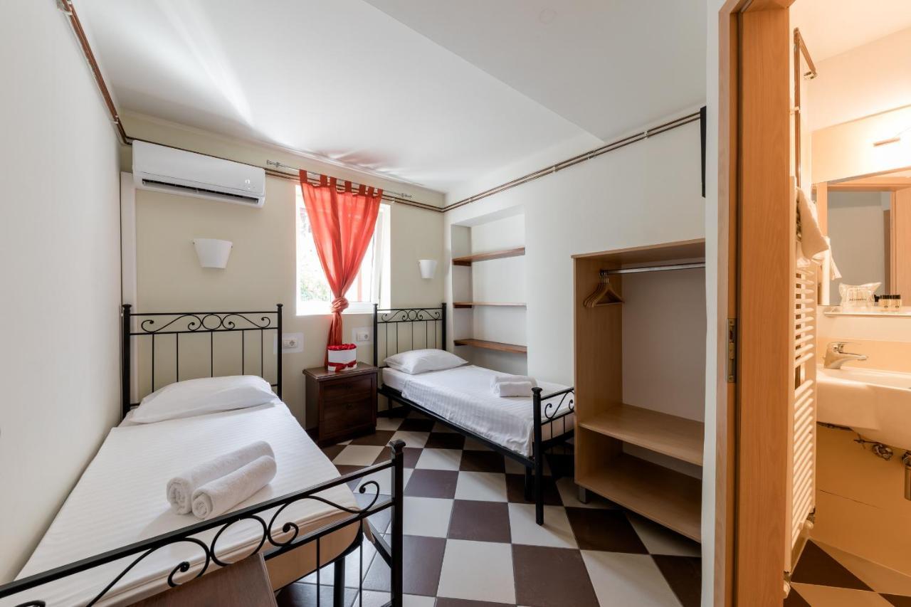 Zweibettzimmer