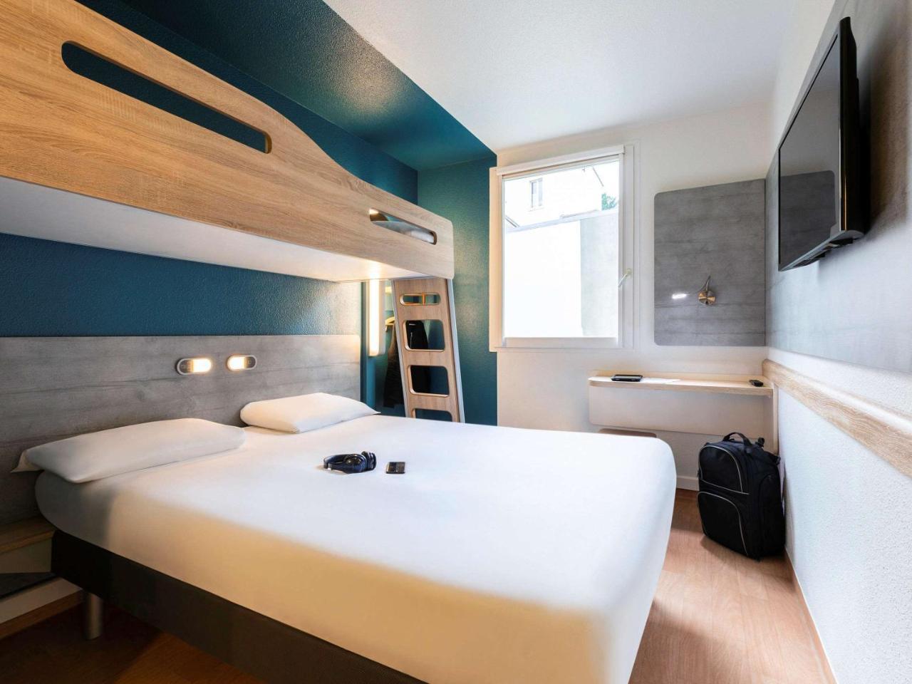 Triple Room,1704959394:JPEG