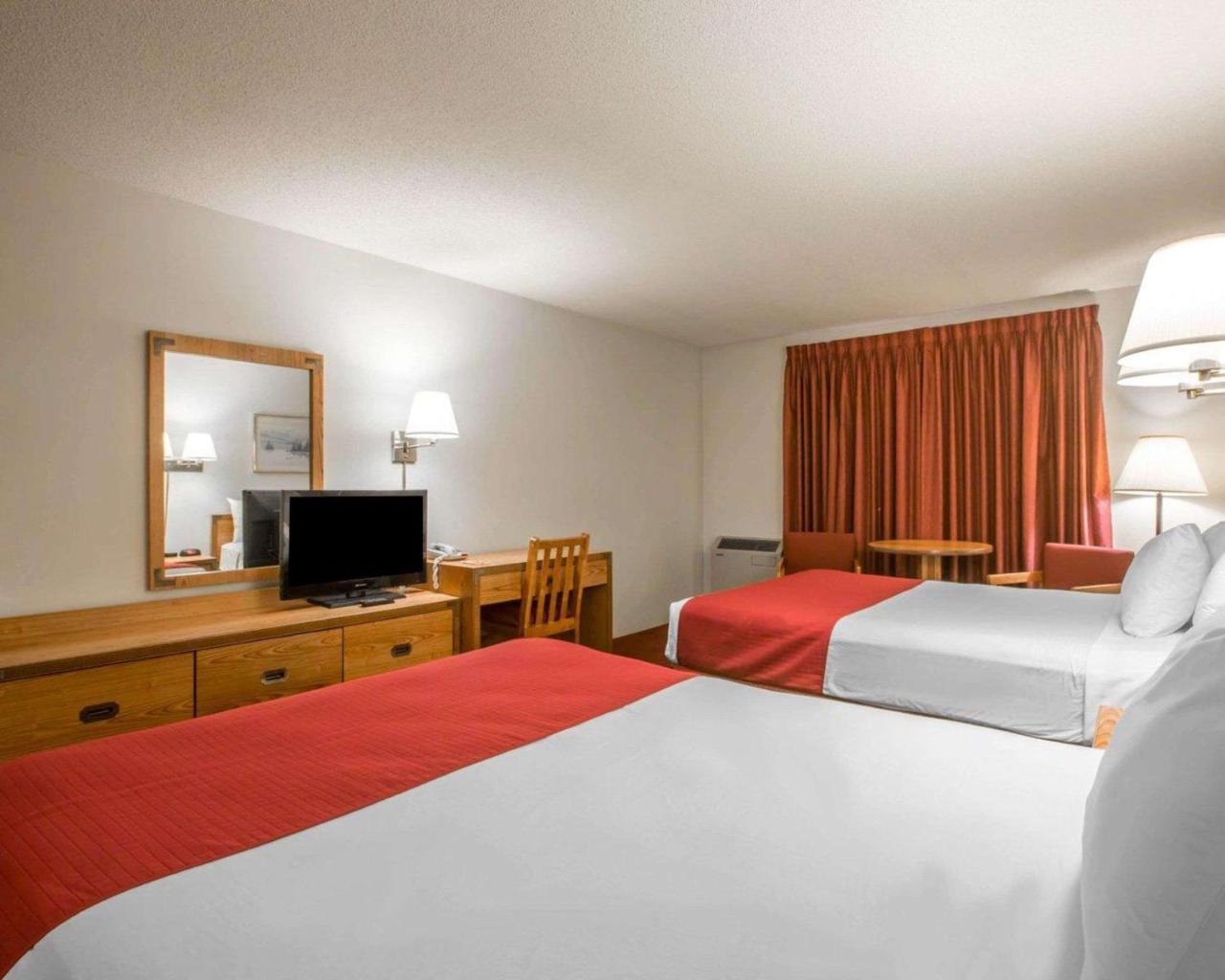 Chambre 2 Lits Queen-Size - Accessible aux Personnes à Mobilité Réduite - Non-Fumeurs