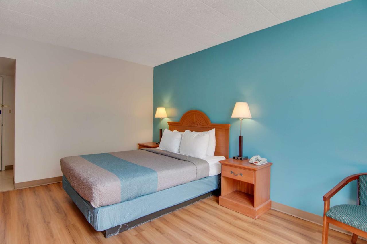 King Room - Non-Smoking