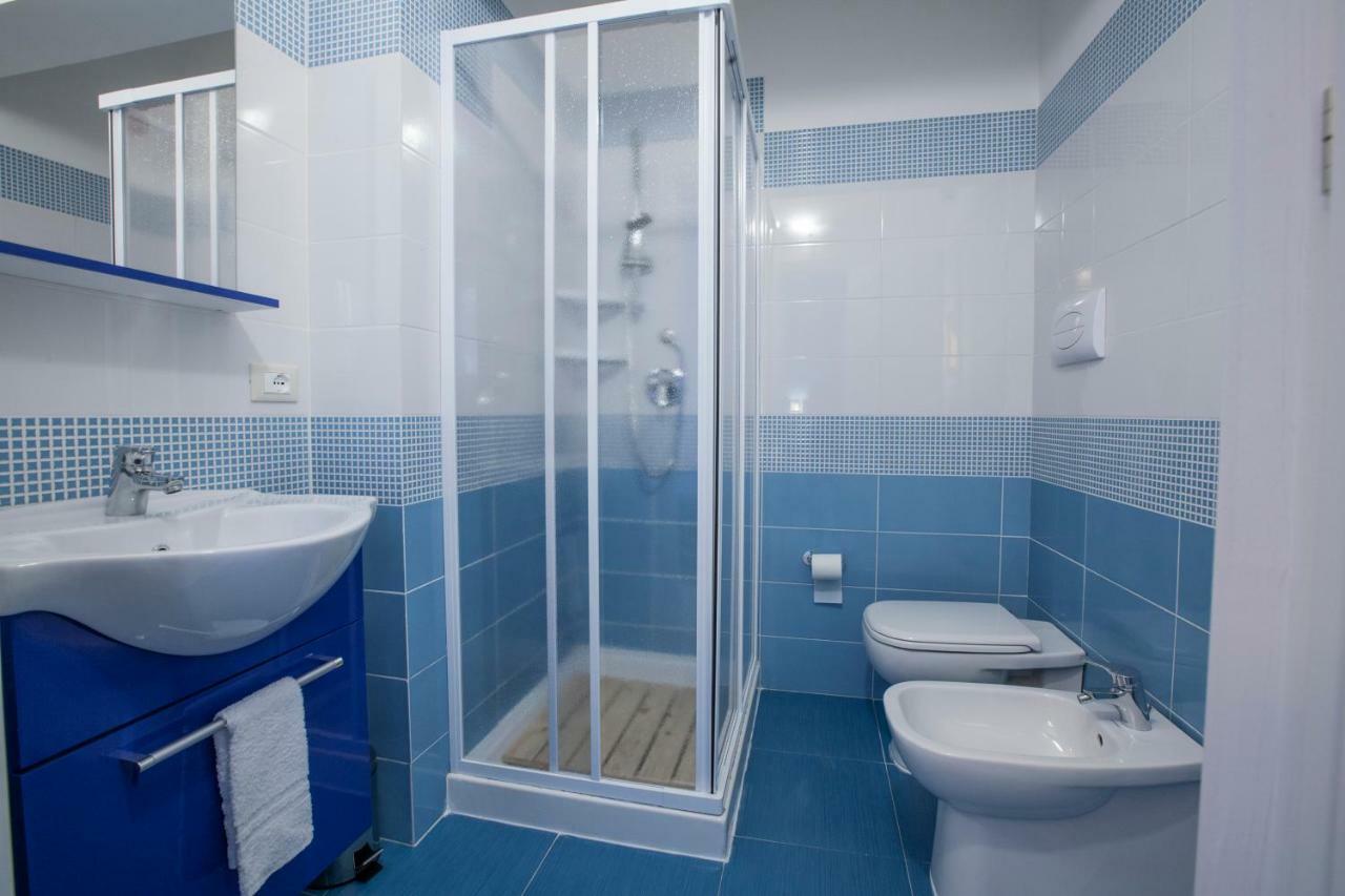 Double Room,878743412:JPEG