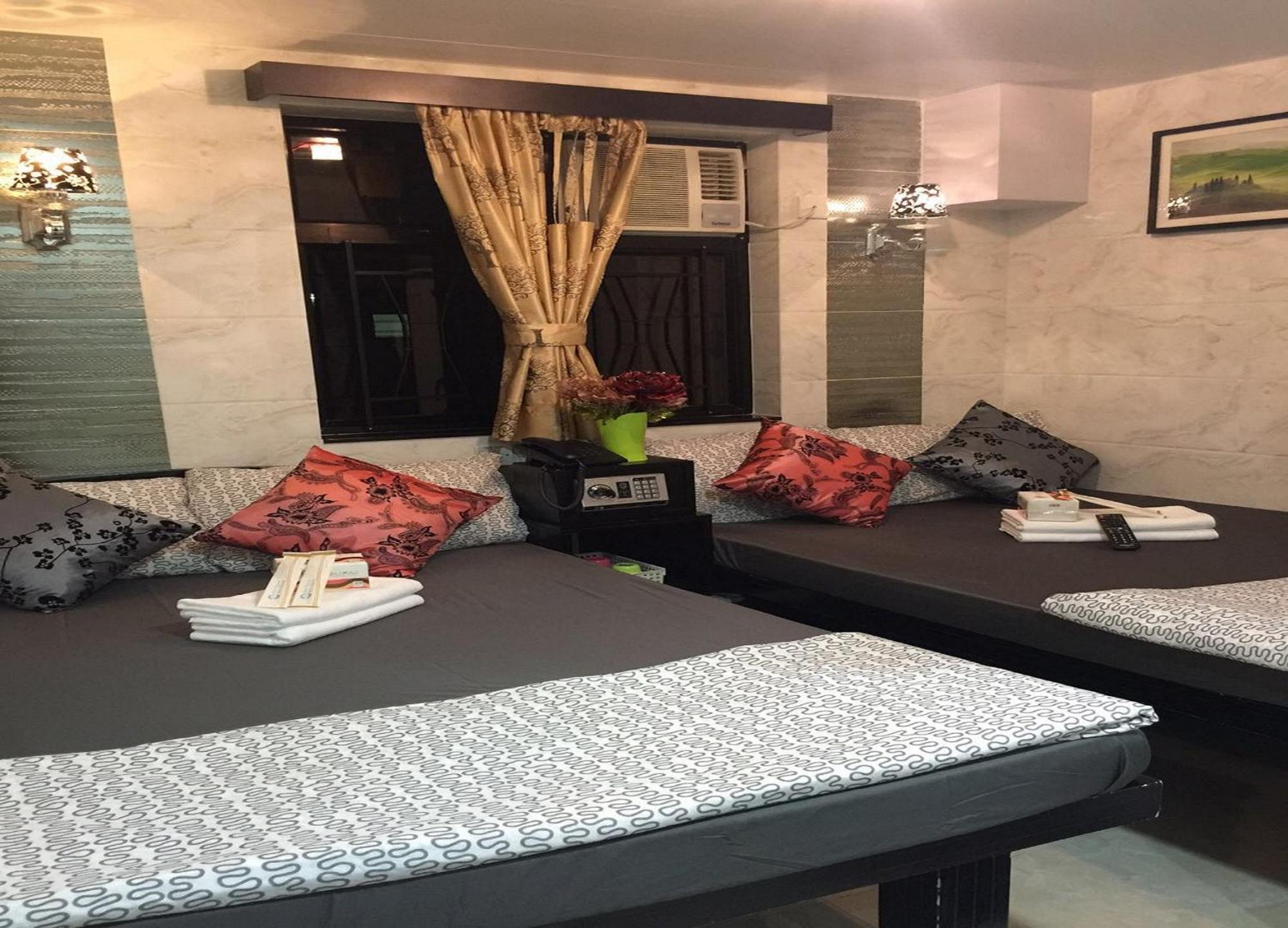 Standard Family Room