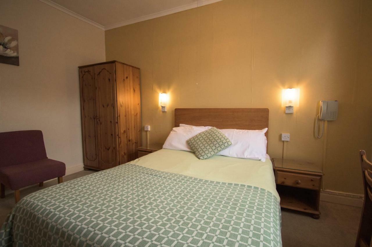 Single Room,928067617:JPEG