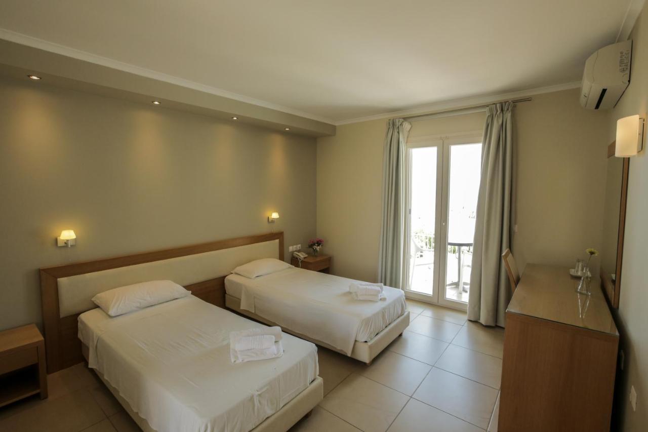 Twin Room with Sea View