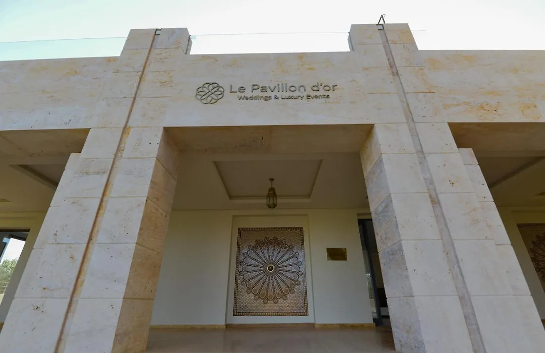 Le Pavillon d'or-1