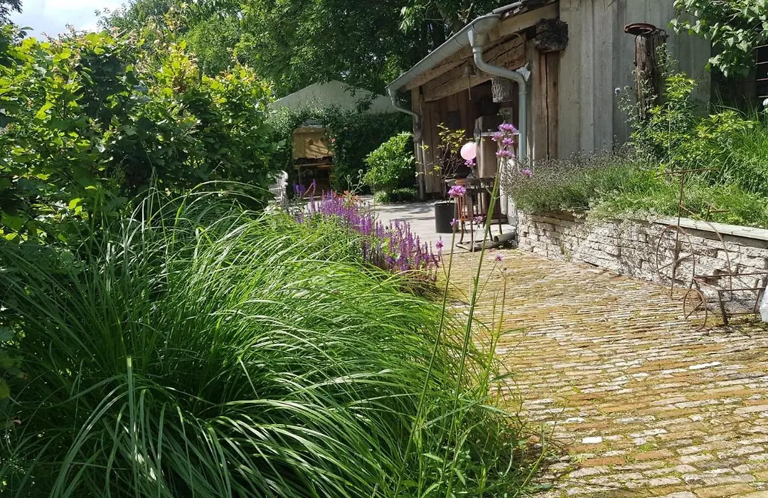 Theetuin Onder de Pannen-1