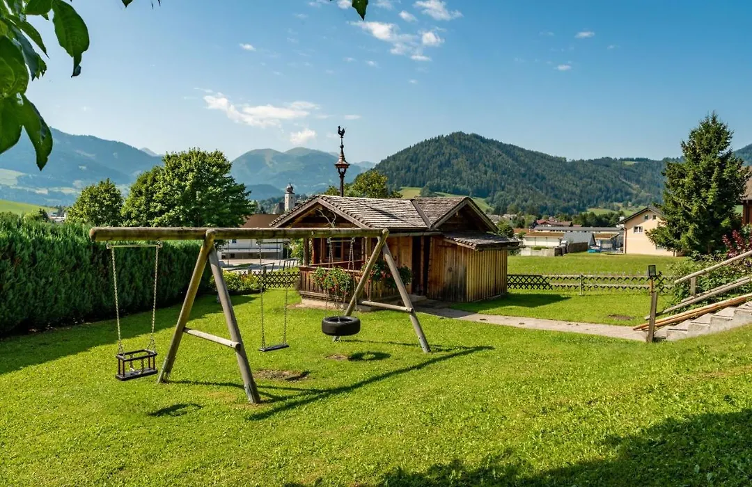 s'Wirtshaus Familie Aigner-1