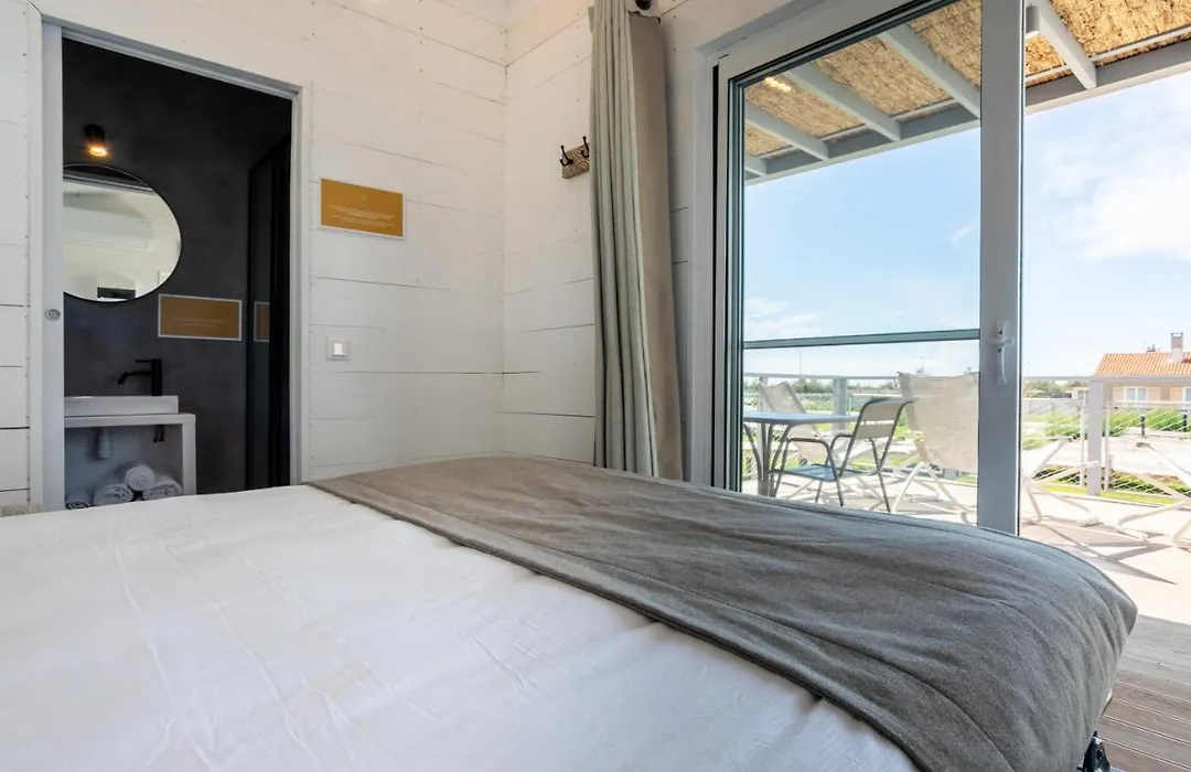 Lodges De Camargue-1