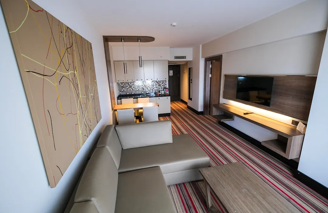 Ramada Plaza By Wyndham Izmir-1