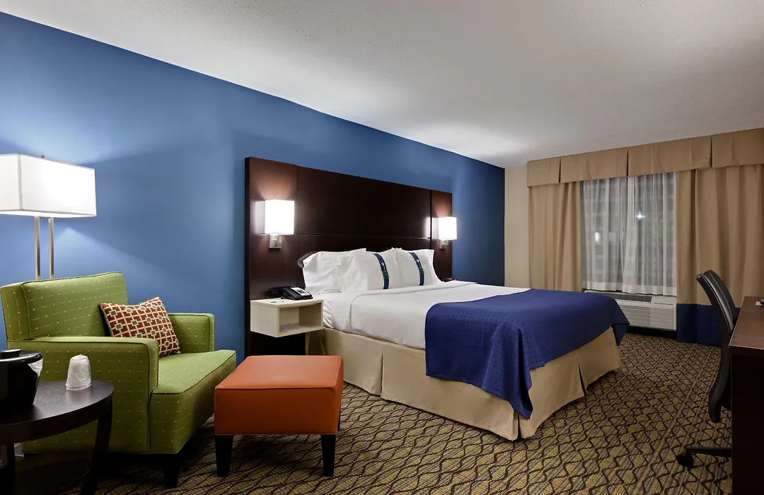 Holiday Inn & Suites Atlanta Airport North By Ihg-1