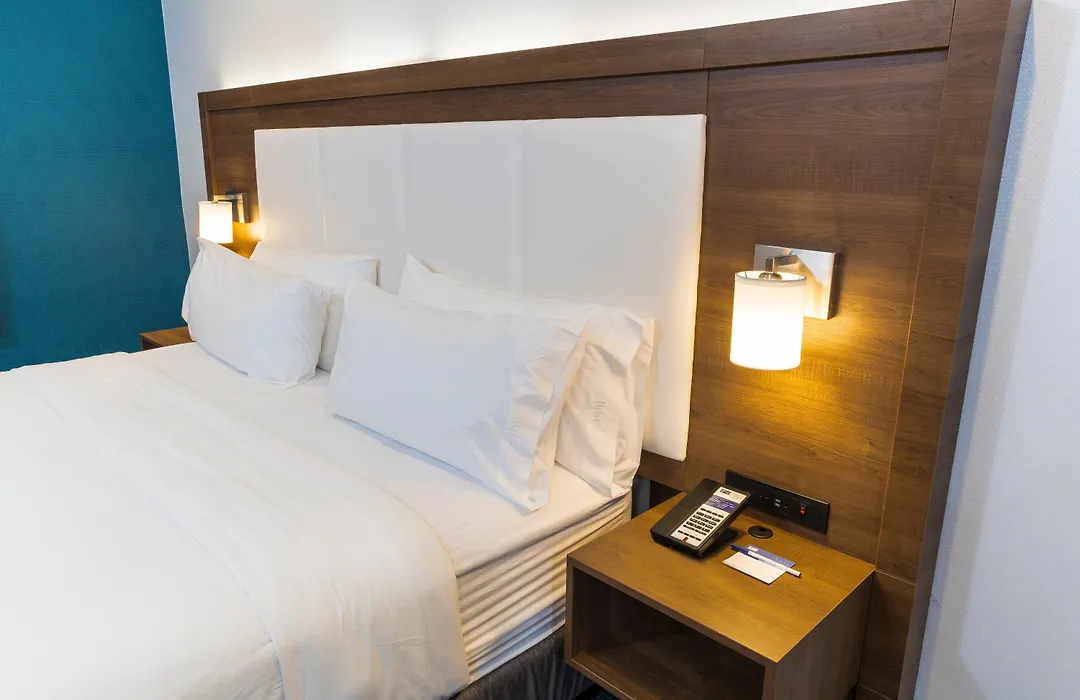 Holiday Inn Express Hollywood Walk Of Fame By Ihg-1