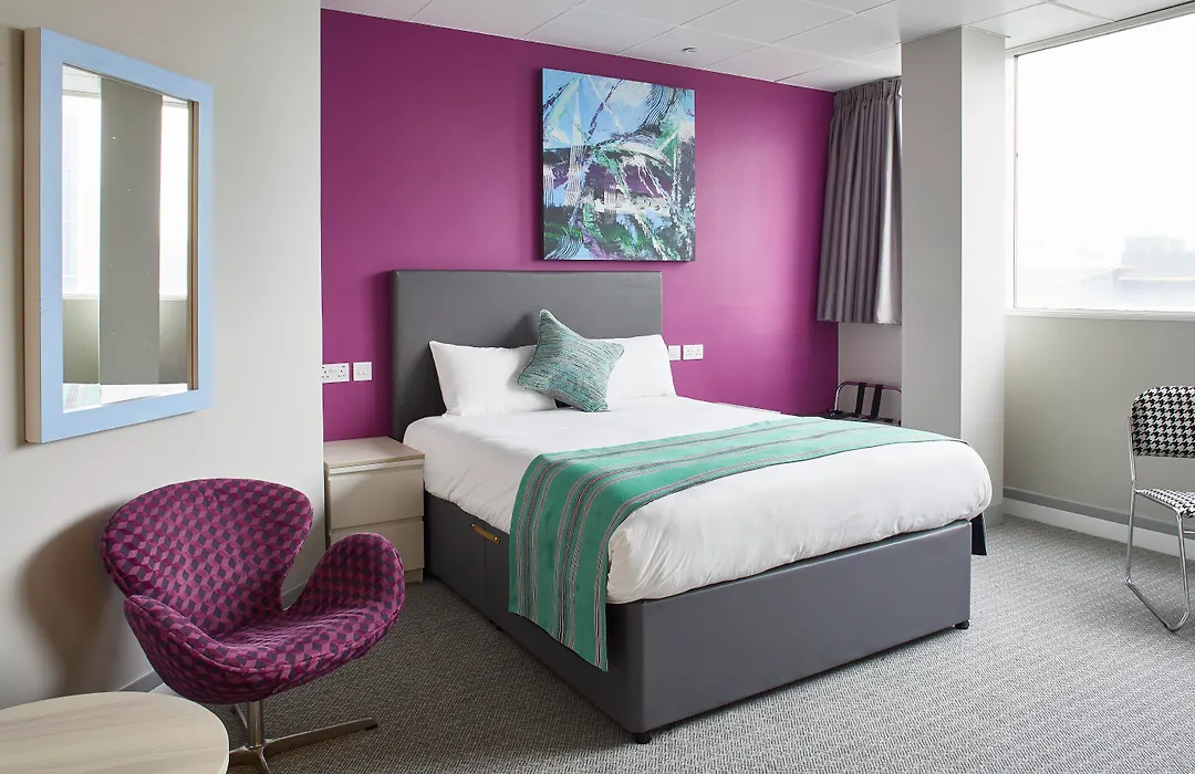 Cardiff Bute Terrace Hotel By Belvilla-1