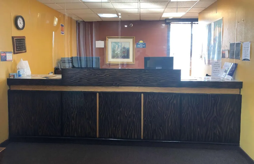 Days Inn By Wyndham Henrietta/Rochester Area-1