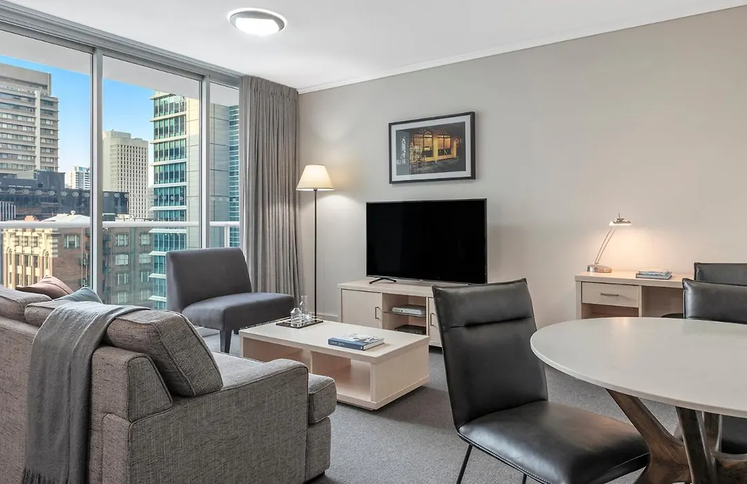 Oaks Brisbane Festival Suites-1