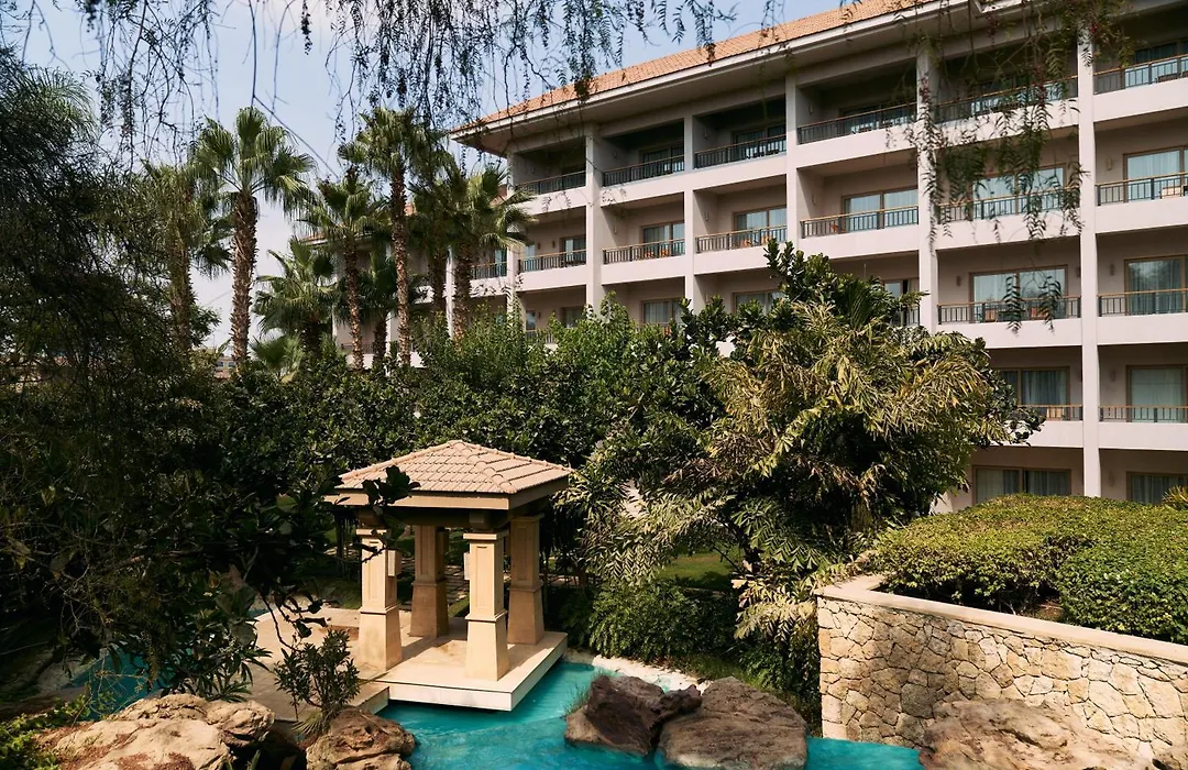Dusit Thani Lakeview Cairo-1