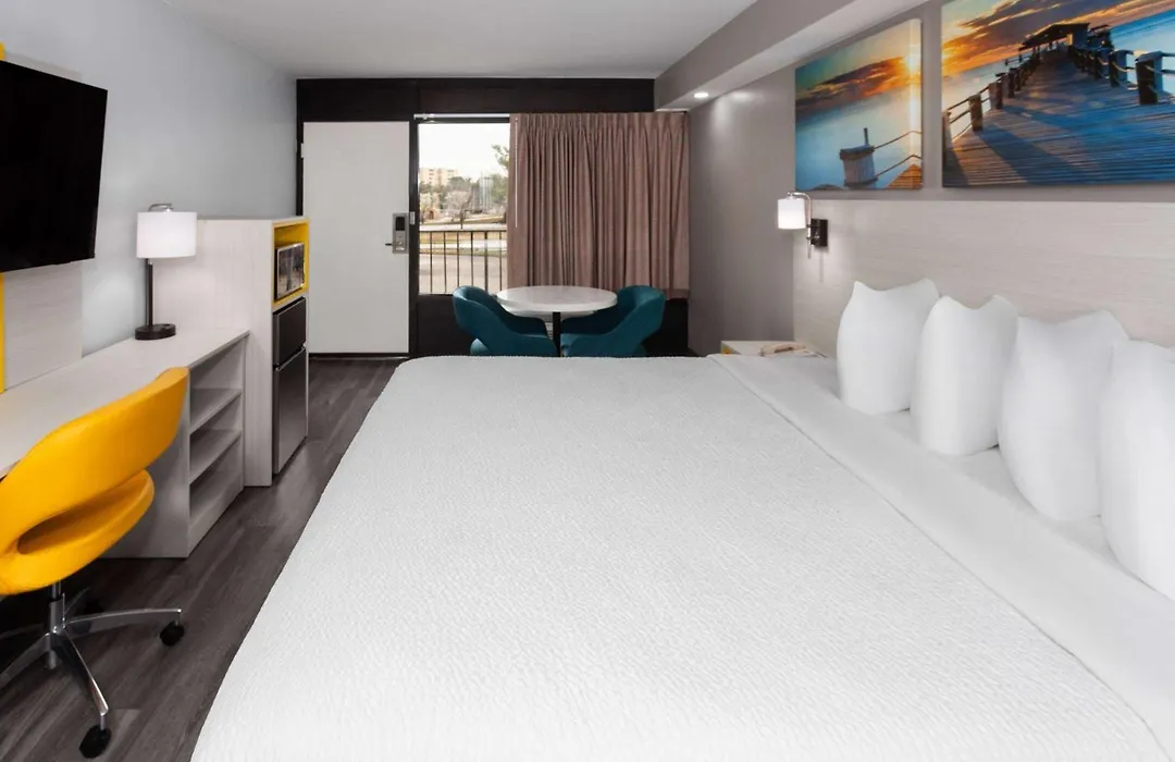 Days-Inn By Wyndham Baltimore Northwest-1