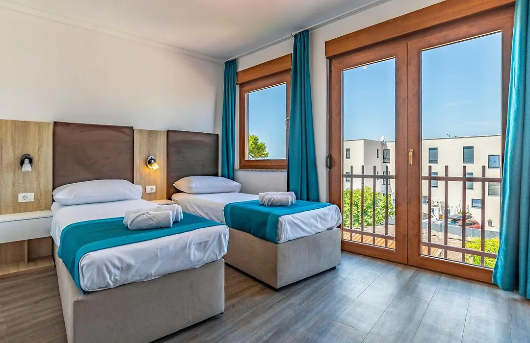 Hotel Koral-1